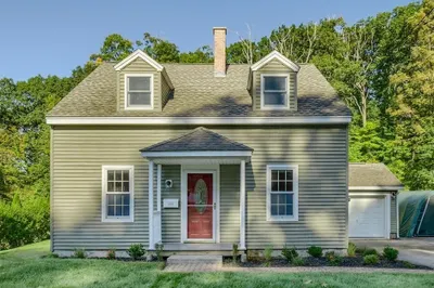 186 Central St