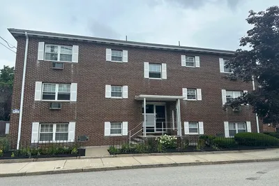 31 Pond Street #1