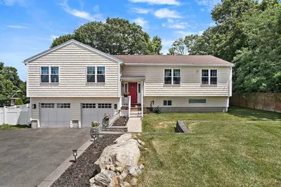 95 Maplewood Rd