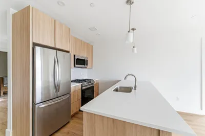 1035 Commonwealth Ave #602 1