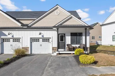 25 Compass Point Dr #25