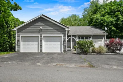 281 Pleasant Street 1