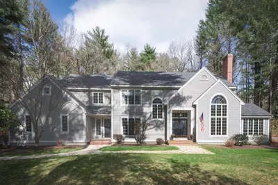 38 Trowbridge Cir 1