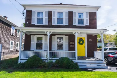 35 Oak St #1 1