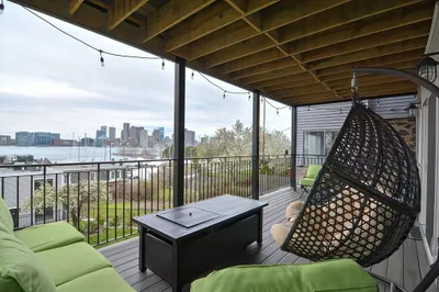 205 Webster St #1