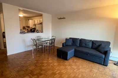205 Independence Ave #239 1