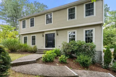 9 Arbor Cir