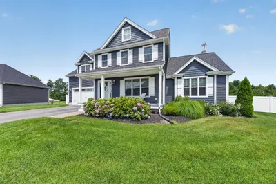 21 Bunker Ln 1