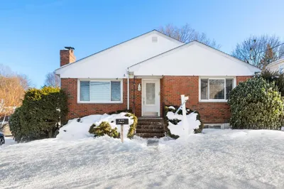 6 Forest St
