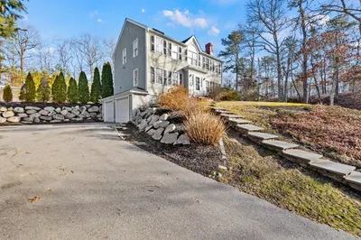 144 Ashumet Rd