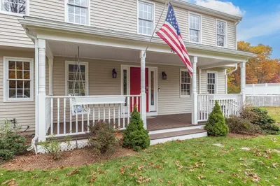 76 Elyse Rd 1