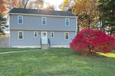 20 Simmons Dr 1