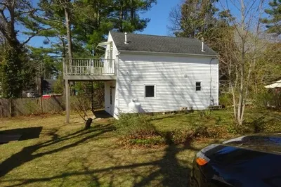 17b Oakley Avenue