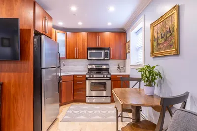 52 Cooper St #2 1