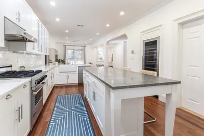 58 W Rutland Sq #1