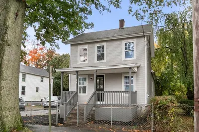 24 Hampden St 1