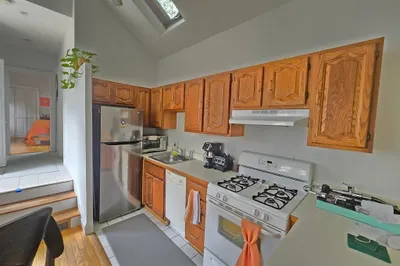 14 Lynde St #Rear