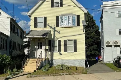 82 West Street