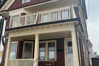 39 Stuart St #2