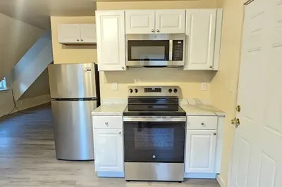 53 Taylor Ave #3 1