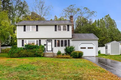 10 Rawson Hill Road 1