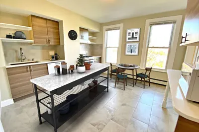 466 Sumner St #2