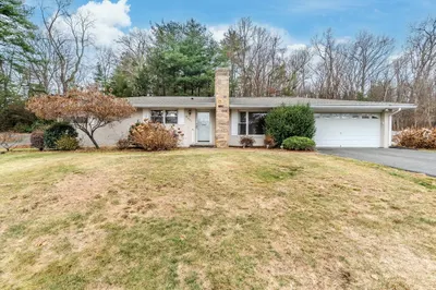 411 Forest Hills Rd