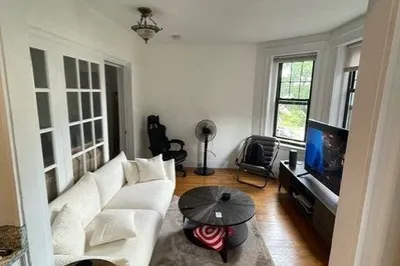 120 Riverway #10