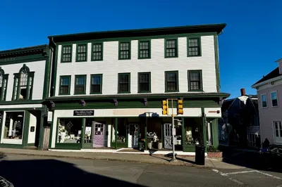 84 Washington Street #2