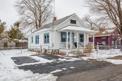 49 Munsey Ave 1