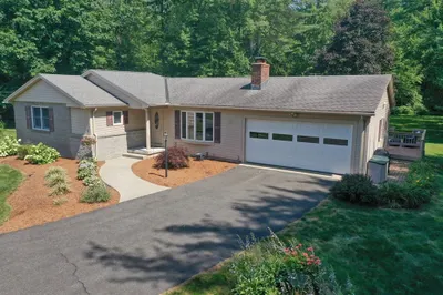 37 River Park Dr