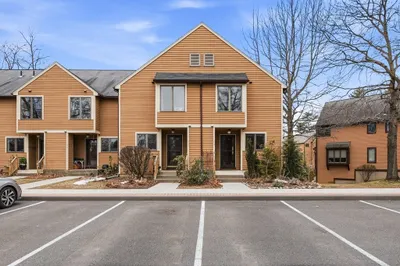 575 Bridge Road #11-8