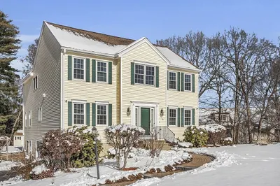 15 Whitehall Cir 1