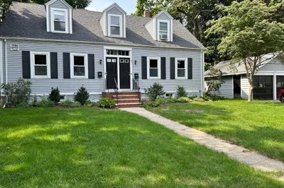 33 Columbia St #33 1