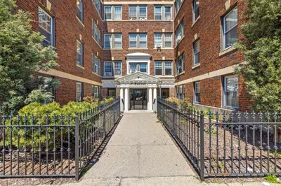 68 Linden St #34 1