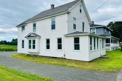 87 Russell St 1