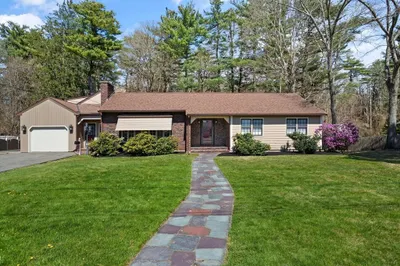 6 Evelyn Rd