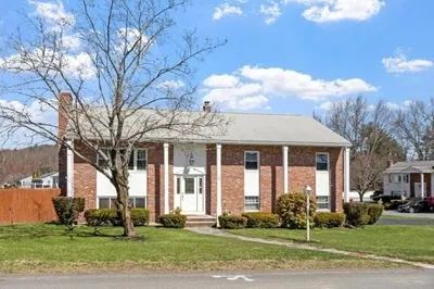 86 Anderson Drive 1