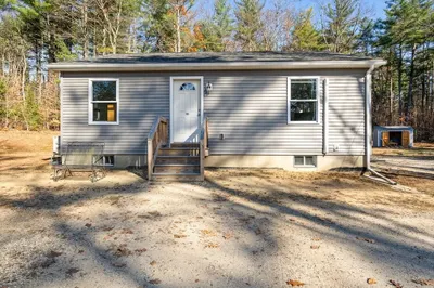 146 Ashfield Rd 1