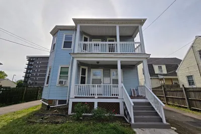 17 Baxter Ave #1 1