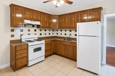 17 Oakland Ave #1 1