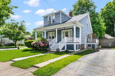 77 Houston Ave
