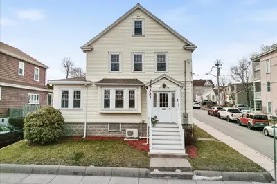 127 Bowdoin St 1