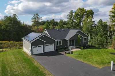 237 Woodland Way 1