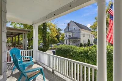 39 Linden St 1