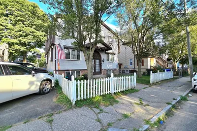 51-53 Lansing Pl