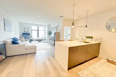 375 Canal St #807