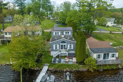 22 Ledge Ave 1