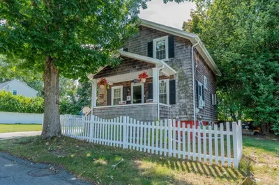 135 Thurber Ave 1