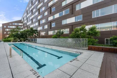 9 West Broadway #402